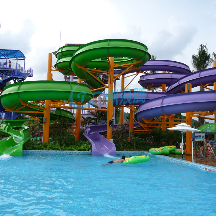 水上樂(lè)園設(shè)備-螺旋組合滑梯